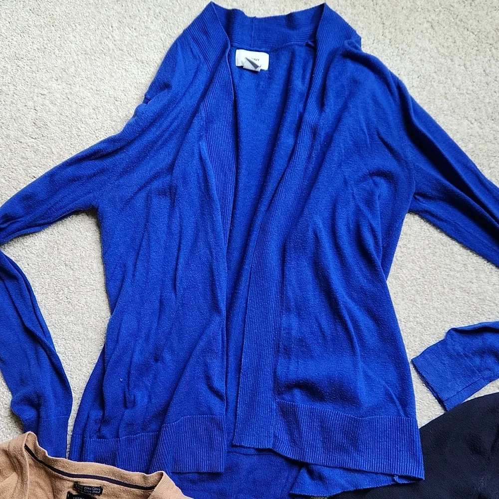 Cardigans - Picture 4 of 4